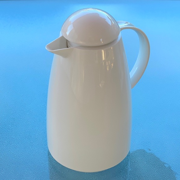 Tupperware White Thermo Pot Beverage Carafe Pitcher Flask, 1 Liter - Picture 4 of 11
